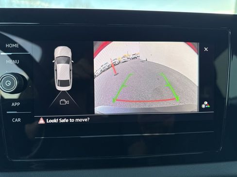 Certified 2025 Volkswagen Jetta S image 19