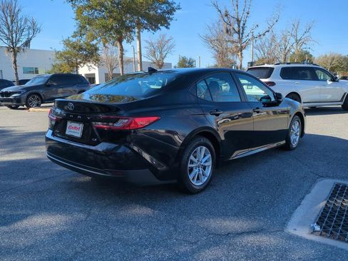 Certified 2025 Toyota Camry LE image 5