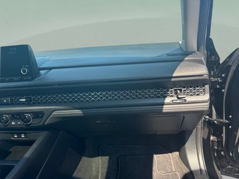 Used 2023 Honda Accord EX image 24