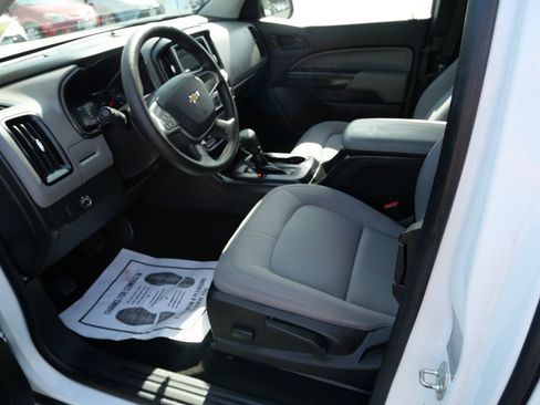 Used 2018 Chevrolet Colorado W/T w/ WT Convenience Package RWD image 10