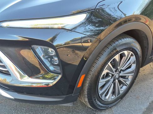 Used 2024 Buick Envision Preferred AWD/4WD image 9