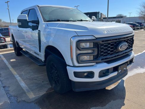 Used 2023 Ford F250 Lariat w/ Sport Appearance Package image 3
