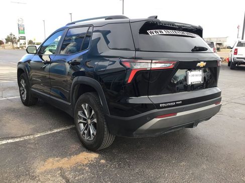 Used 2025 Chevrolet Equinox LT w/ Convenience Package II image 4