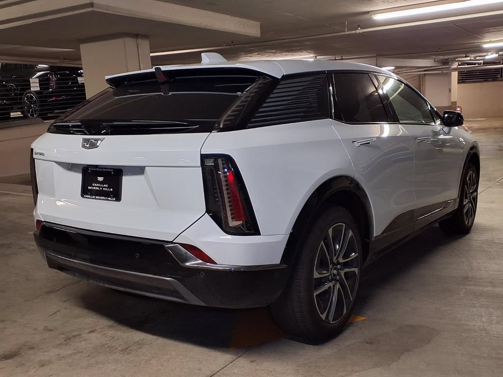 New 2027 Cadillac Optiq Sport RWD image 8