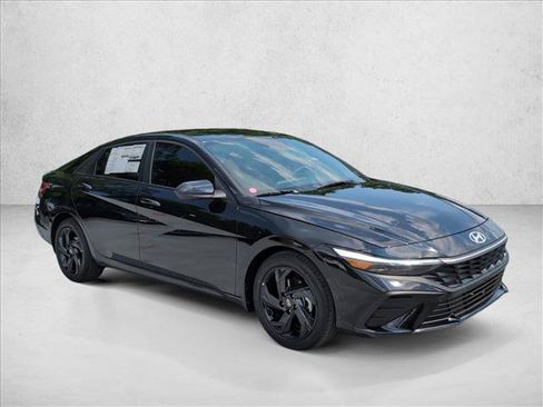 New 2026 Hyundai Elantra Sport FWD image 7