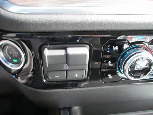 New 2026 GMC Sierra 2500 SLT w/ SLT Premium Package image 24