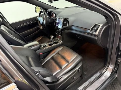 Used 2020 Jeep Grand Cherokee Limited AWD/4WD image 35