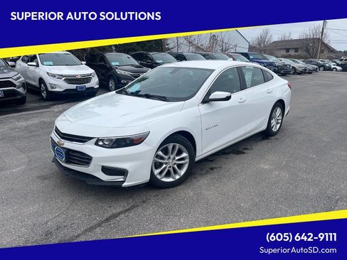 Used 2017 Chevrolet Malibu LT w/ Leather Package image 1
