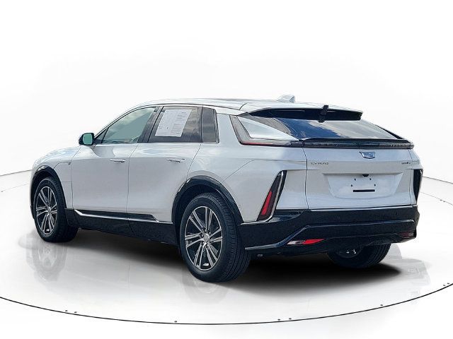 Certified 2024 Cadillac Lyriq Luxury w/ LPO, Floor Liner Package AWD/4WD image 4
