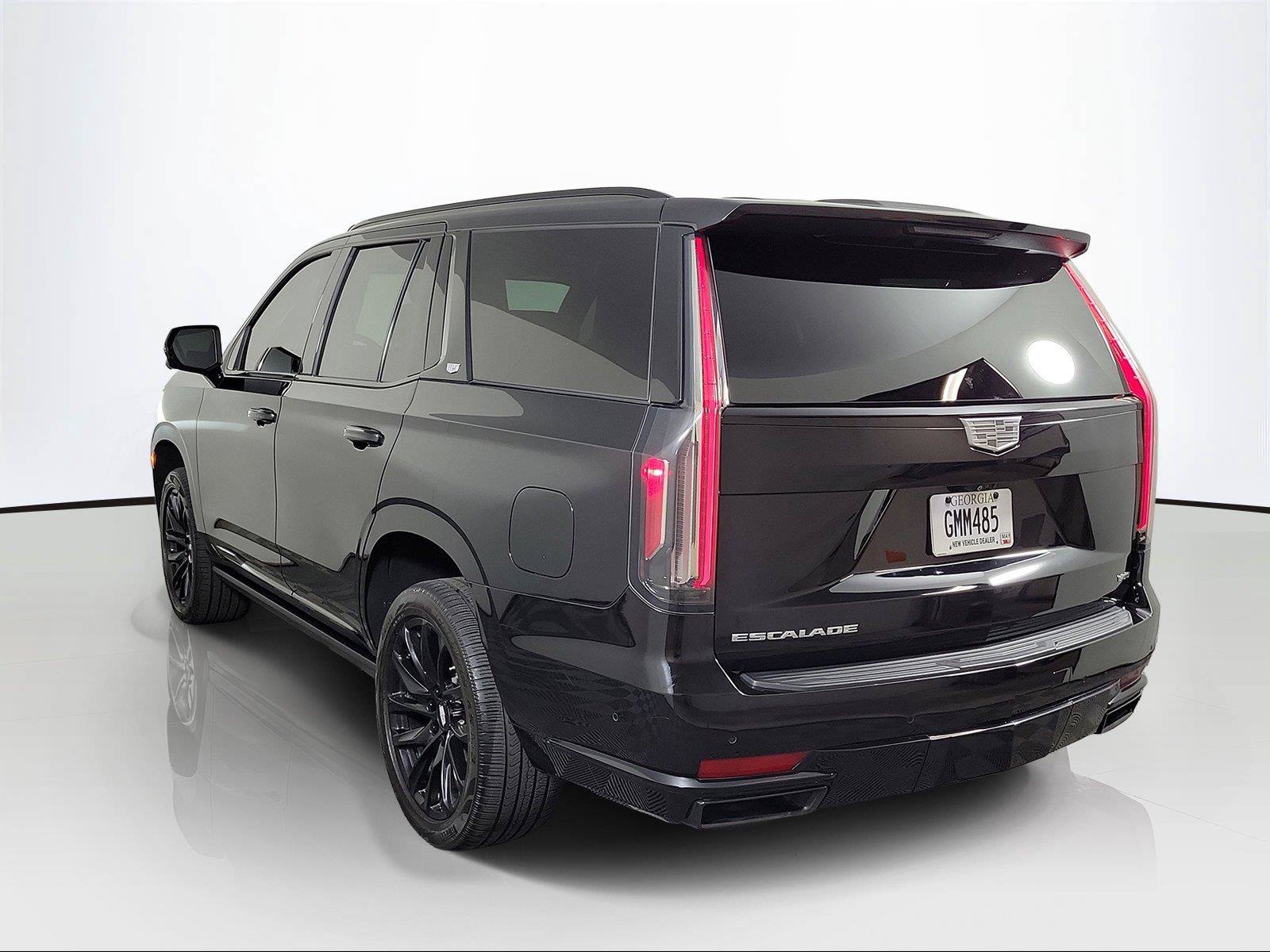 Used 2023 Cadillac Escalade Sport Platinum w/ LPO, ONYX Package AWD/4WD image 4