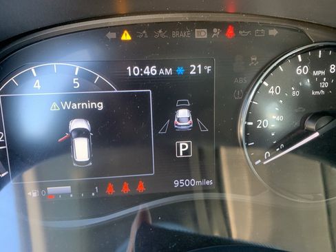 Used 2024 Nissan Kicks SV image 14