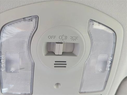 Used 2014 Toyota Prius Four FWD image 21