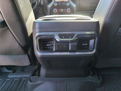 Used 2021 GMC Sierra 1500 SLT image 31