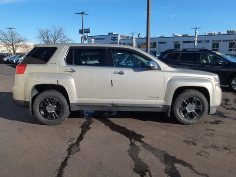 Used 2013 GMC Terrain SLE image 8