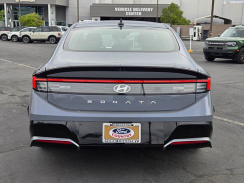 Used 2025 Hyundai Sonata SEL FWD image 5