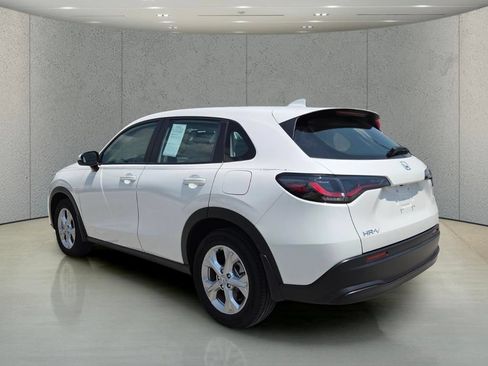 Used 2025 Honda HR-V LX image 7