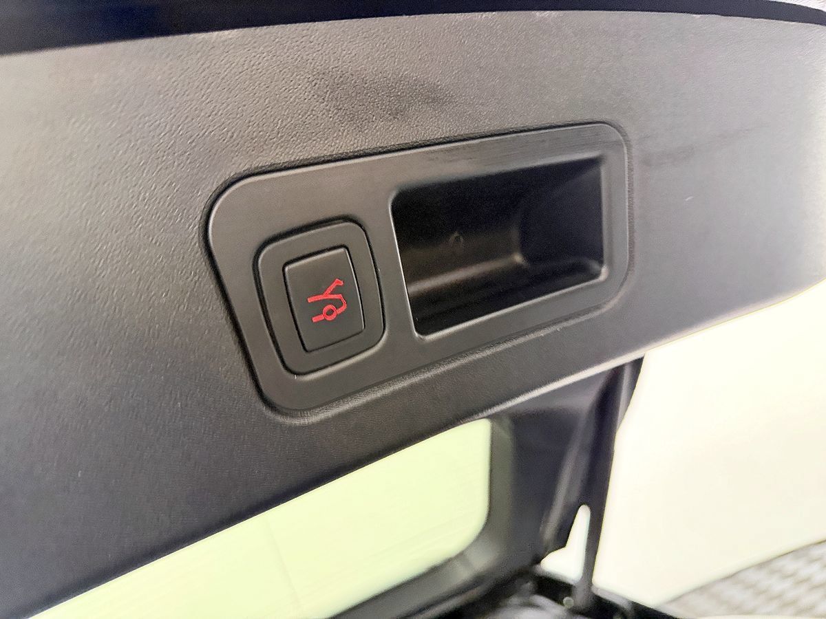 Used 2016 Tesla Model S 90D AWD/4WD image 12