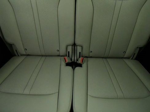 Used 2024 Kia Sorento EX image 25