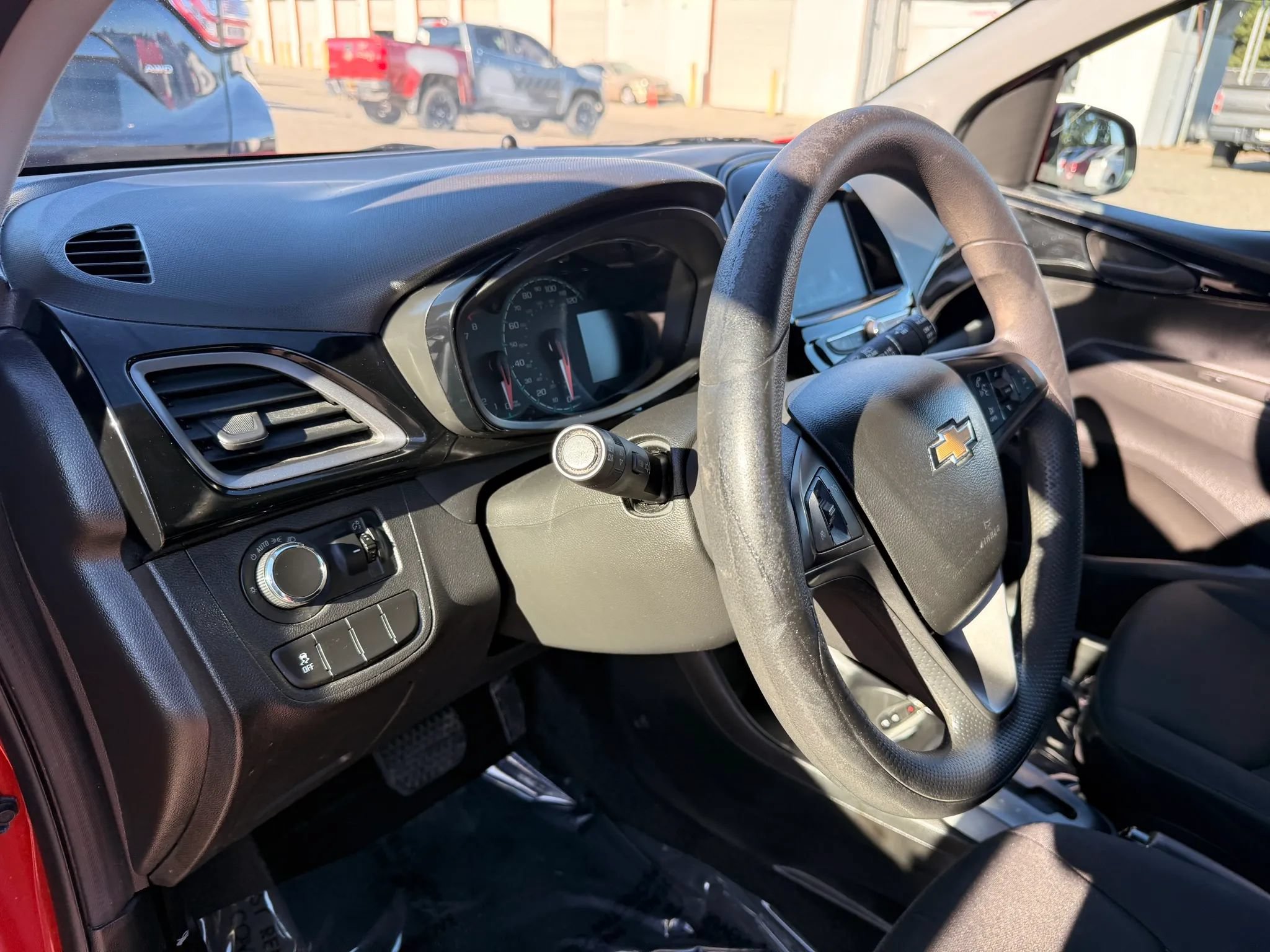 Used 2021 Chevrolet Spark LT FWD image 17