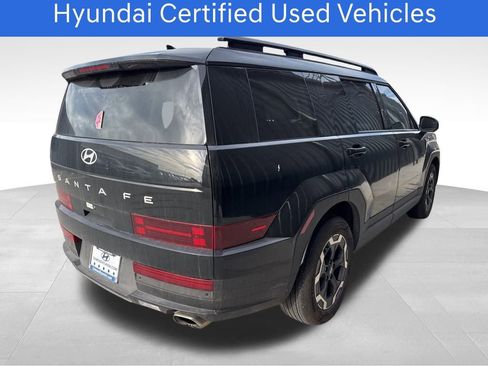 Used 2025 Hyundai Santa Fe SEL image 3
