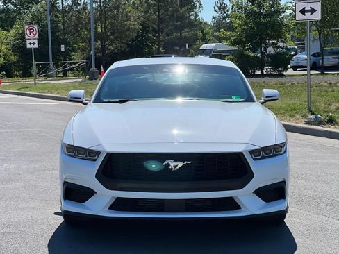 Used 2024 Ford Mustang Coupe RWD image 8