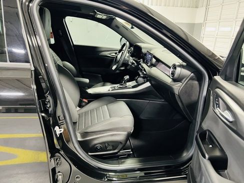 Used 2024 Alfa Romeo Tonale Ti image 36