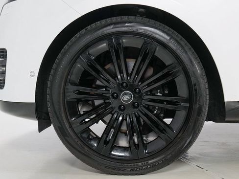 Certified 2023 Land Rover Range Rover SE AWD/4WD image 9