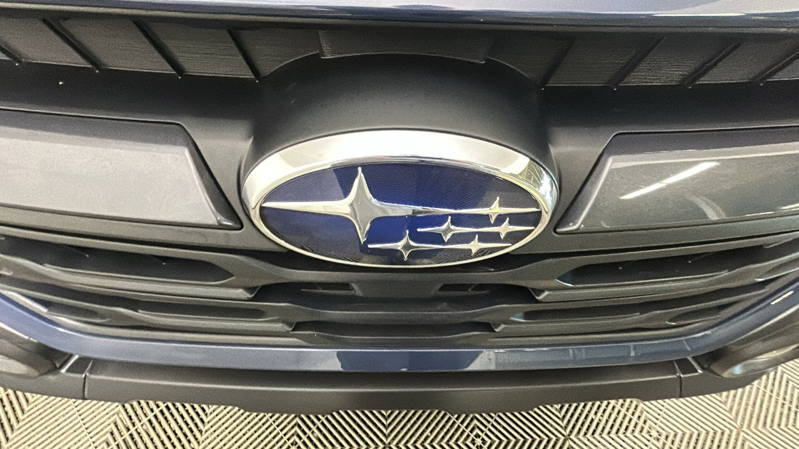Used 2025 Subaru Outback Premium AWD/4WD image 9