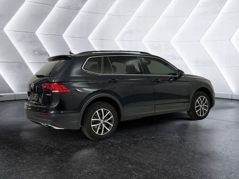 Used 2019 Volkswagen Tiguan SE AWD/4WD image 4