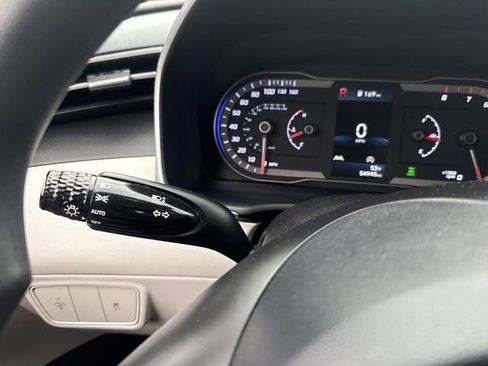 Certified 2023 Hyundai Tucson SE image 32