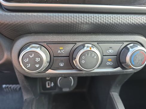 Used 2023 Nissan Kicks S image 16