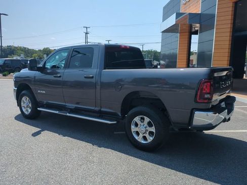 Used 2026 RAM 2500 Big Horn AWD/4WD image 6