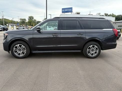 Certified 2025 Ford Expedition Max Active AWD/4WD image 2