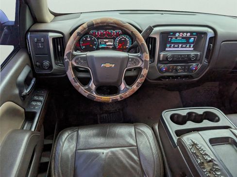 Used 2017 Chevrolet Silverado 1500 LT w/ All Star Edition image 27