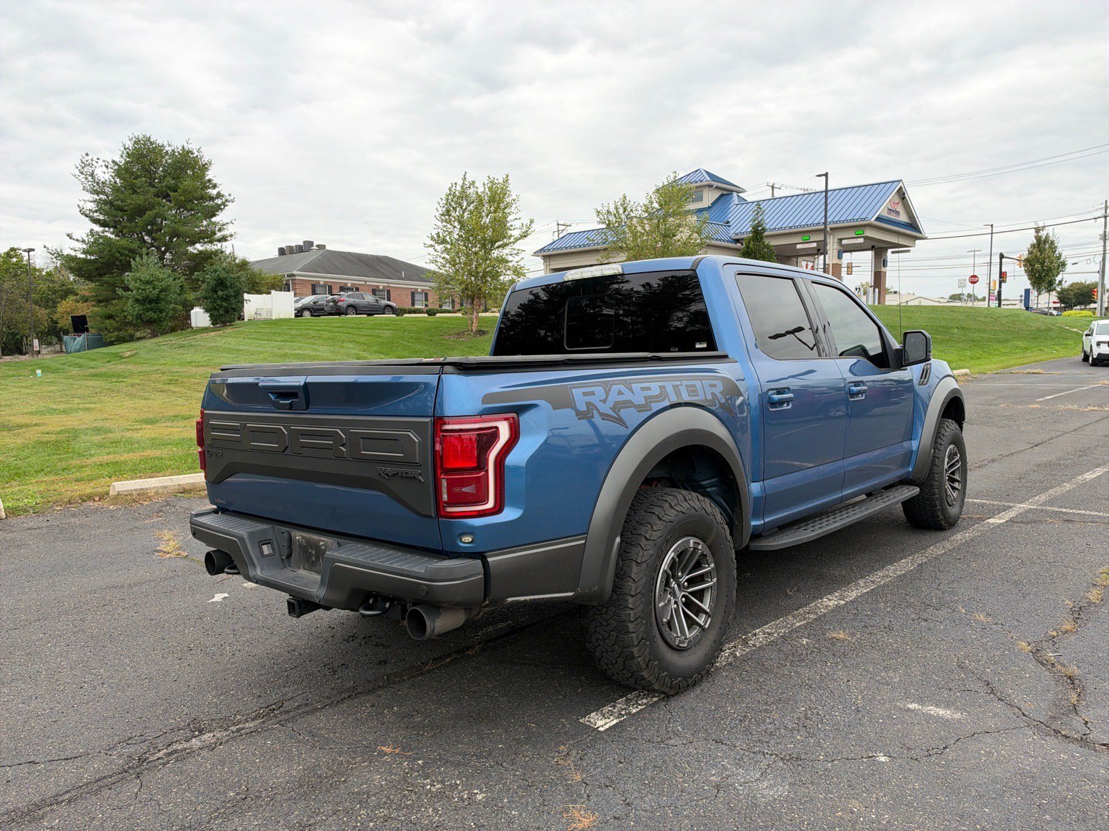 Used 2019 Ford F150 Raptor w/ Equipment Group 802A Luxury AWD/4WD image 5