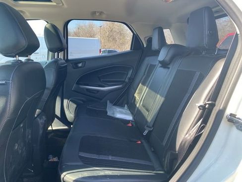 Used 2019 Ford EcoSport SES w/ SES Black Appearance Package image 9