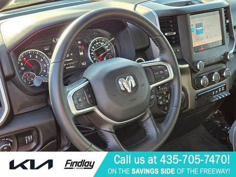 Used 2022 RAM 1500 Big Horn AWD/4WD image 18
