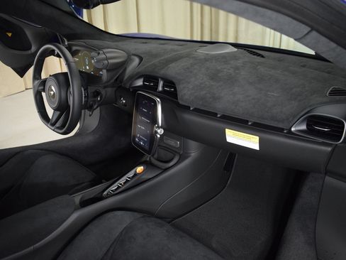 New 2026 McLaren Artura RWD image 20