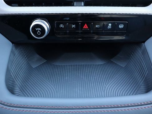 New 2026 Ford Explorer Active w/ Active Comfort Package image 9