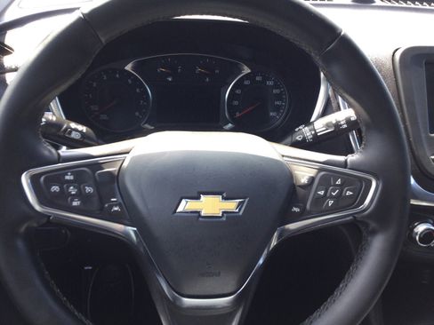 Used 2024 Chevrolet Equinox LT AWD/4WD image 19