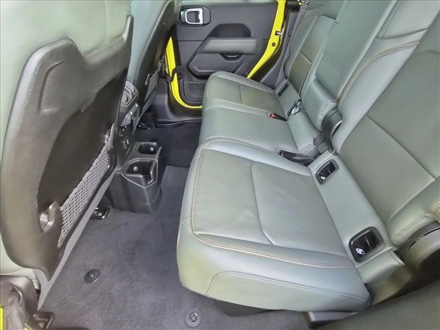 Used 2024 Jeep Gladiator Mojave w/ Technology Group AWD/4WD image 18