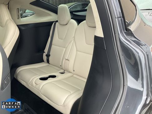 Used 2018 Tesla Model X 100D image 32