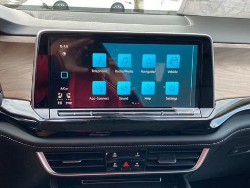New 2026 Volkswagen Atlas SE AWD/4WD image 15