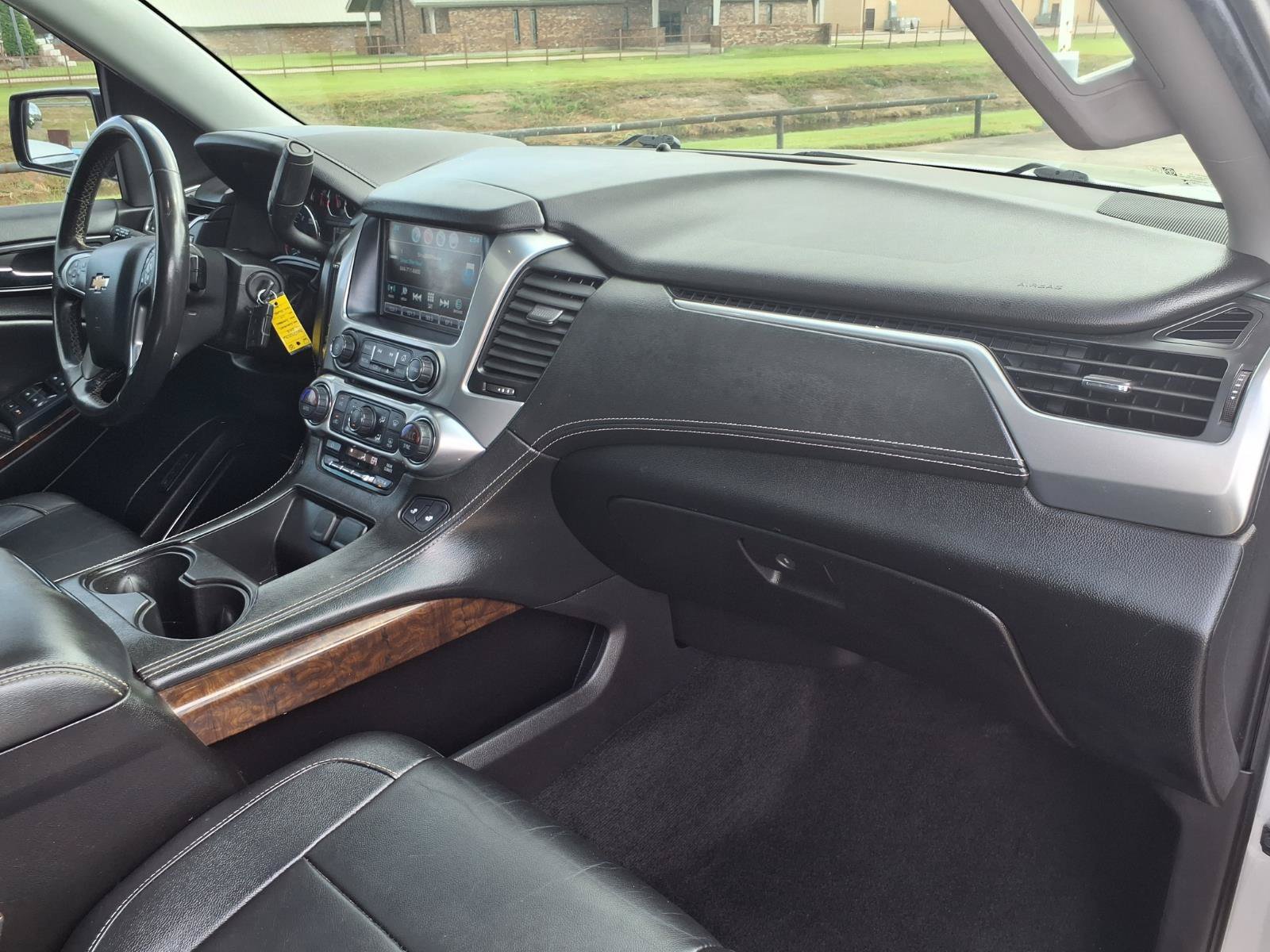 Used 2018 Chevrolet Suburban LT AWD/4WD image 12