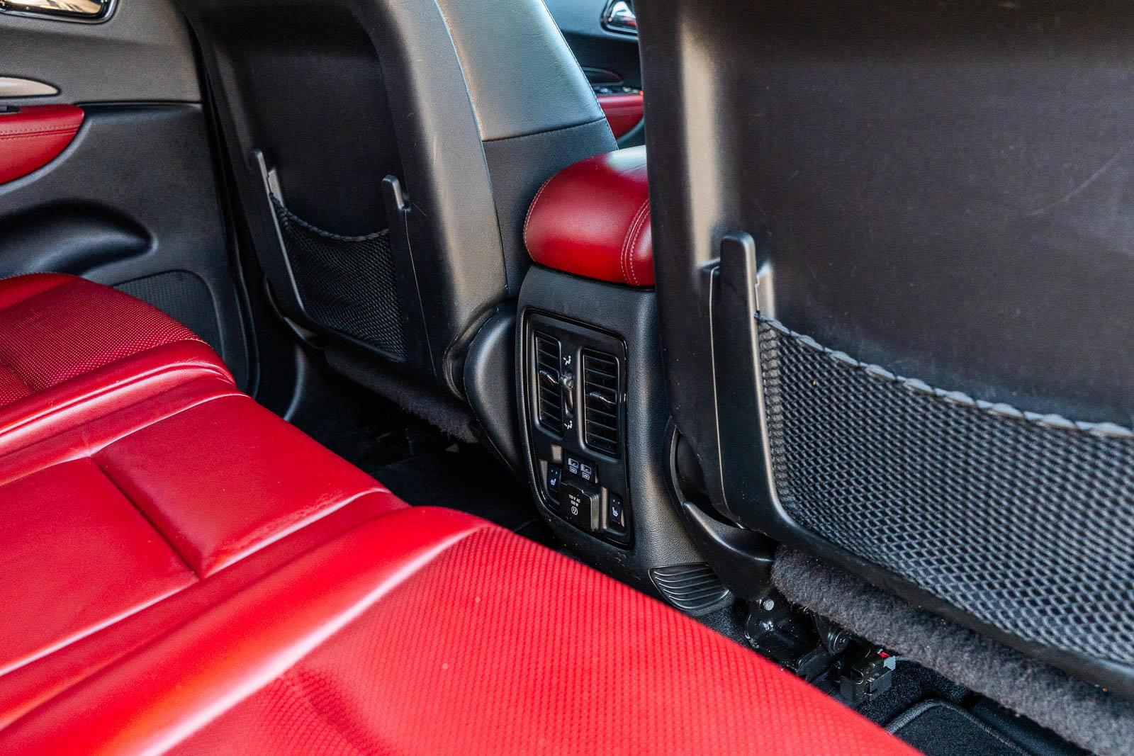 Used 2022 Dodge Durango R/T w/ Blacktop Package AWD/4WD image 19