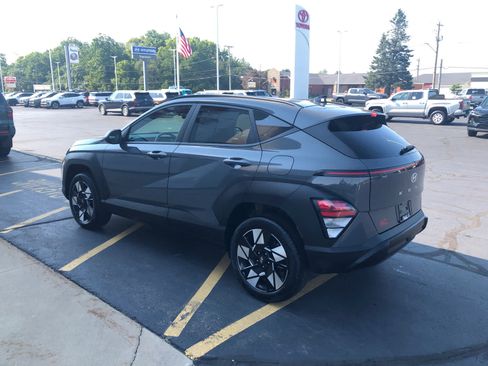 Certified 2025 Hyundai Kona SEL AWD/4WD image 6