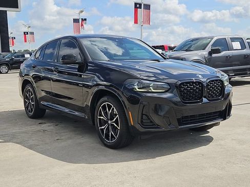 Used 2024 BMW X4 xDrive30i w/ Premium Package AWD/4WD image 3