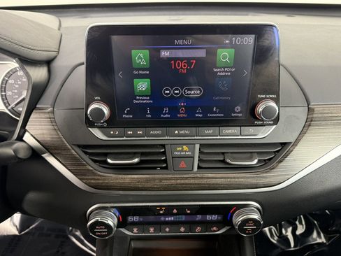 Used 2019 Nissan Altima 2.5 SL FWD image 20