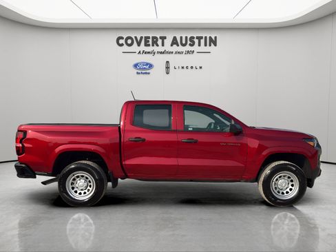 Used 2025 Chevrolet Colorado W/T w/ WT Convenience Package II RWD image 6