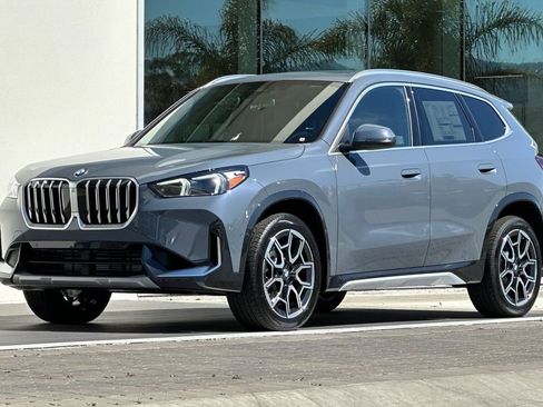 New 2025 BMW X1 xDrive28i w/ Convenience Package image 7